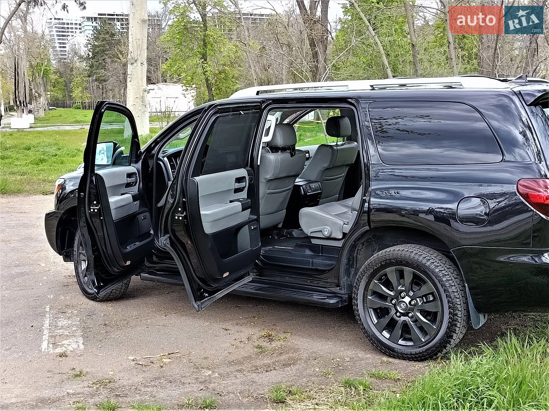 2018 Toyota Sequoia - мініатюра 24