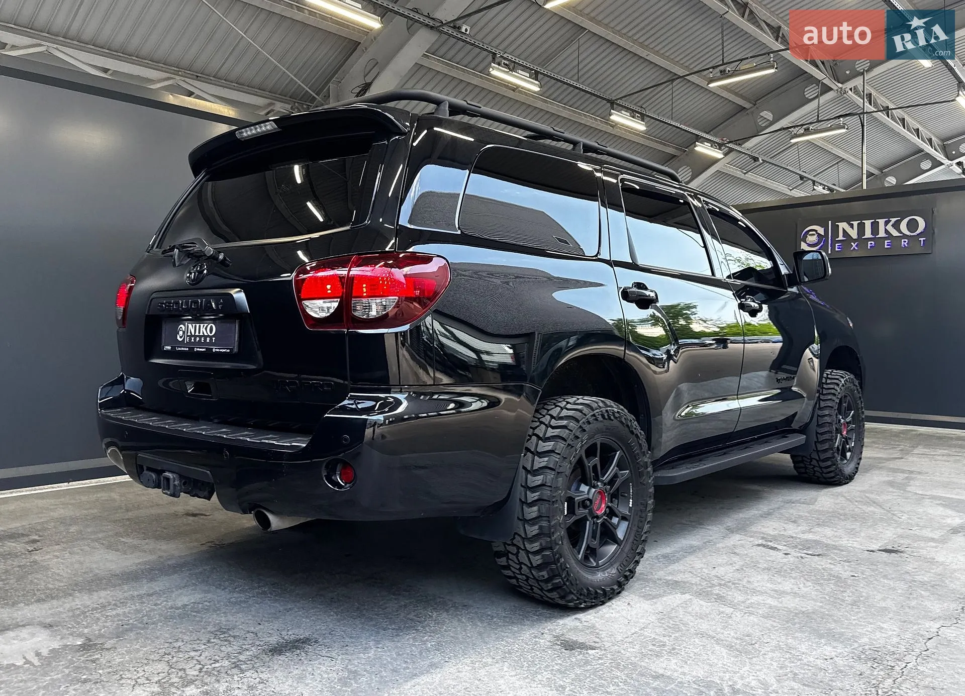 2021 Toyota Sequoia - мініатюра 12