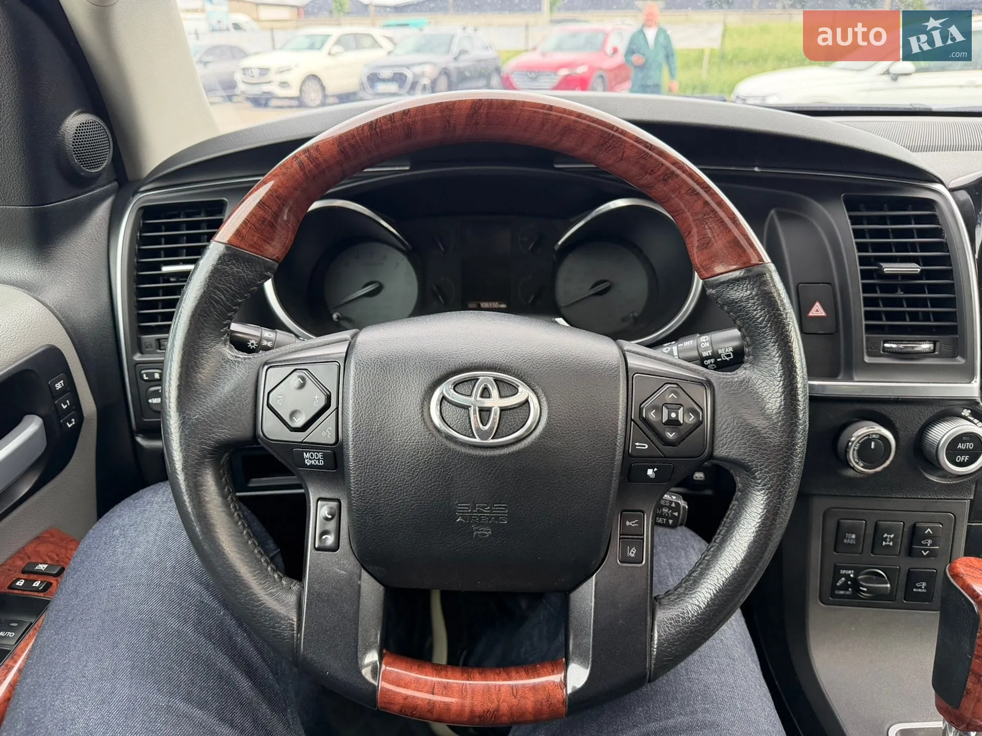 2017 Toyota Sequoia - мініатюра 19