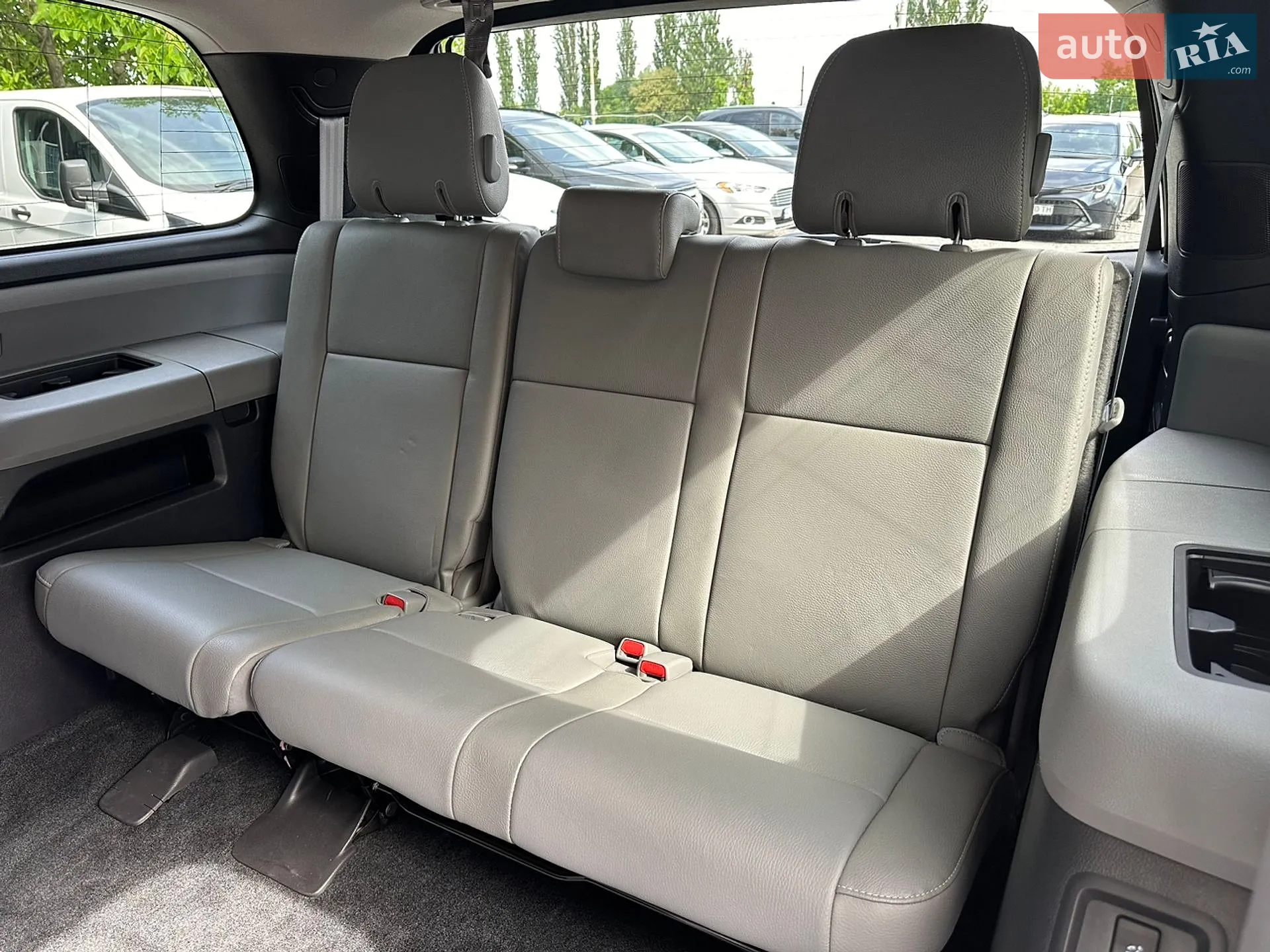 2017 Toyota Sequoia - мініатюра 24