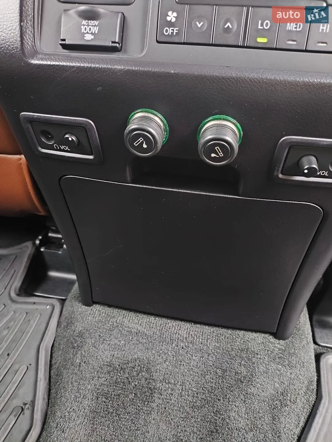 2015 Toyota Sequoia - мініатюра 21