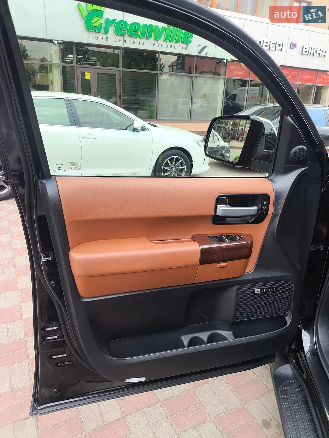 2015 Toyota Sequoia - мініатюра 53