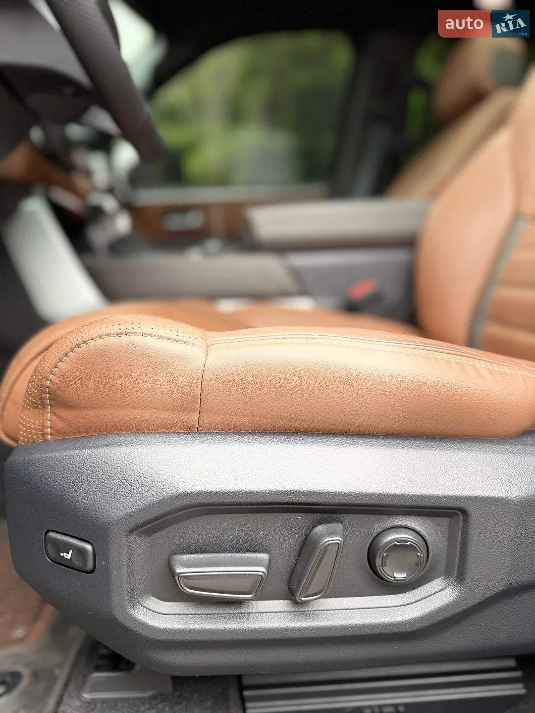 2025 Toyota Sequoia - мініатюра 46