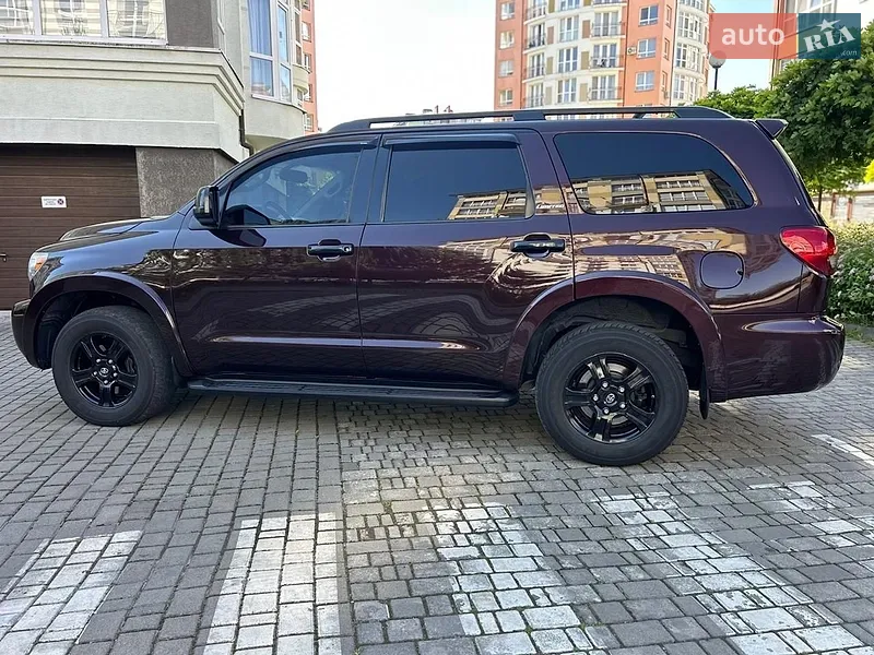 Toyota Sequoia 2012 VIN 5TDBM5G17CS001768 фото оголошення 12 з 79