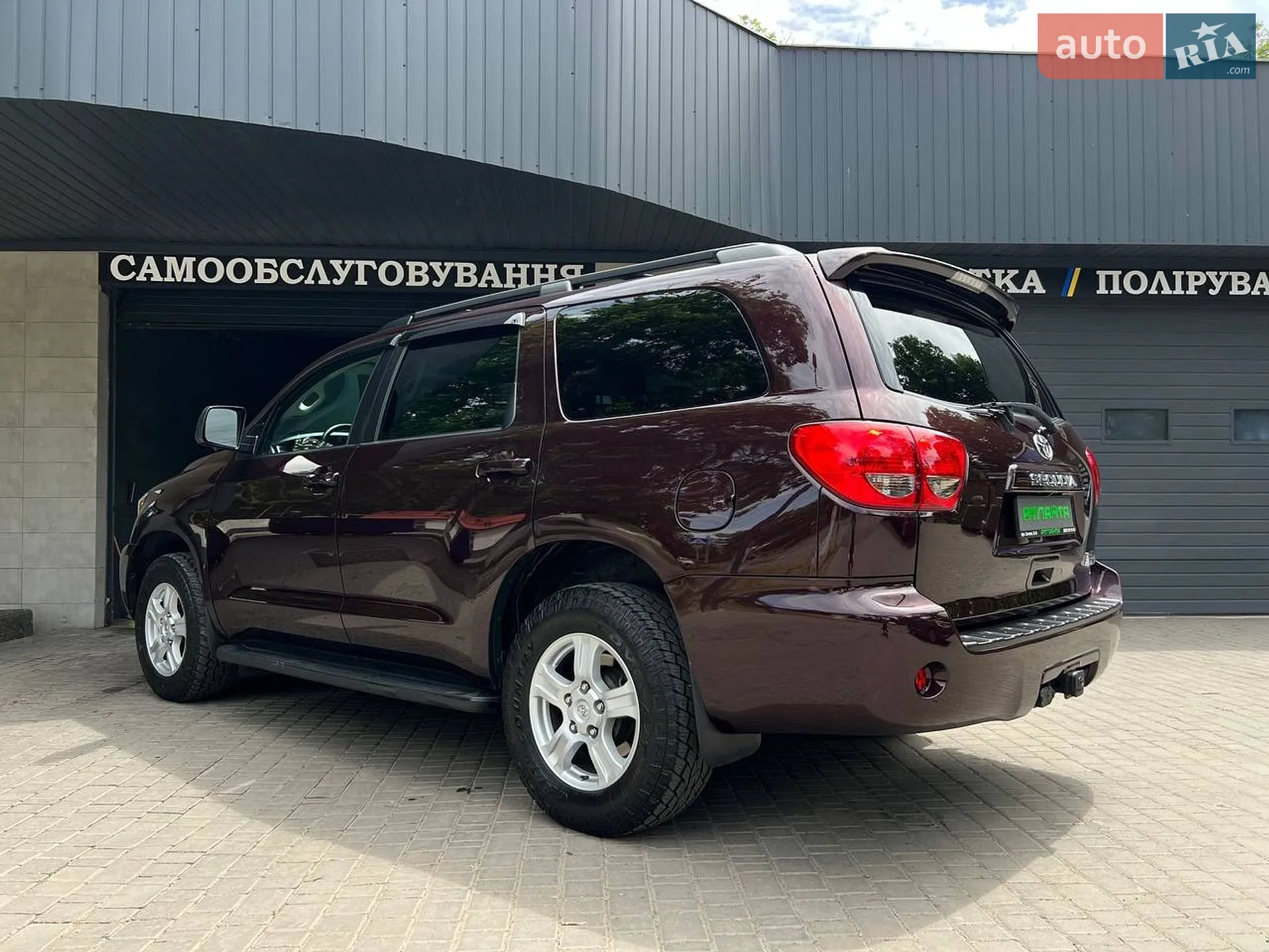 2016 Toyota Sequoia - мініатюра 18