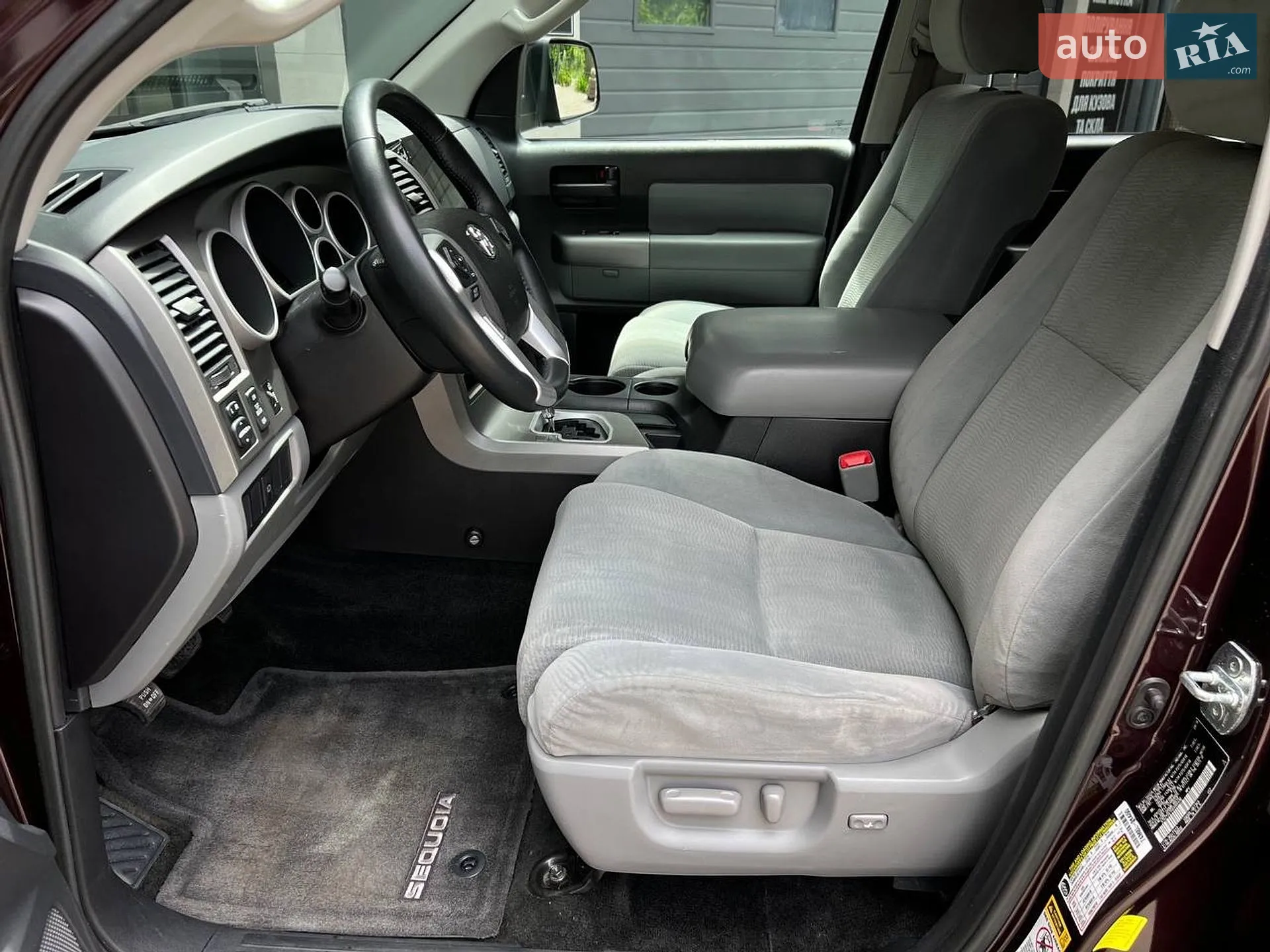 2016 Toyota Sequoia - мініатюра 21