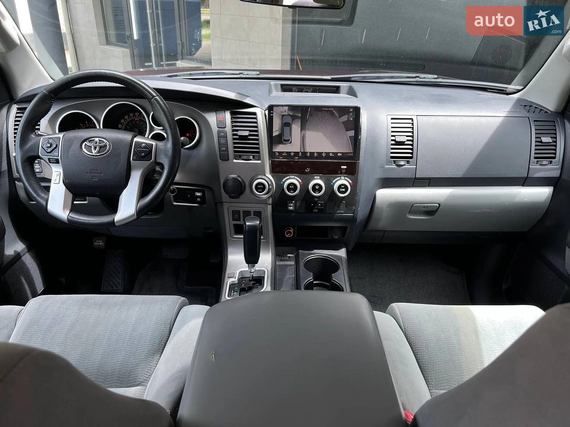 2016 Toyota Sequoia - мініатюра 26
