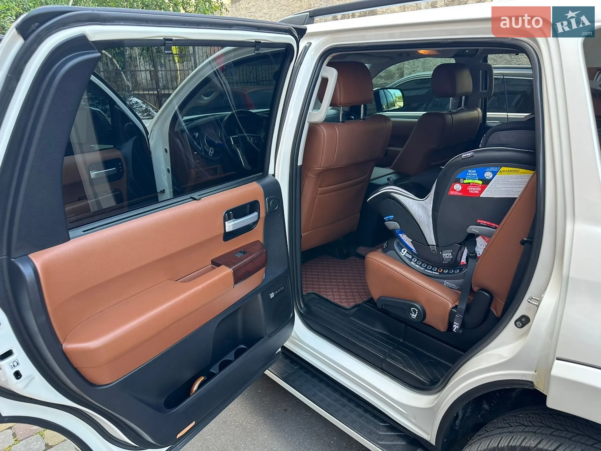 2015 Toyota Sequoia - мініатюра 17