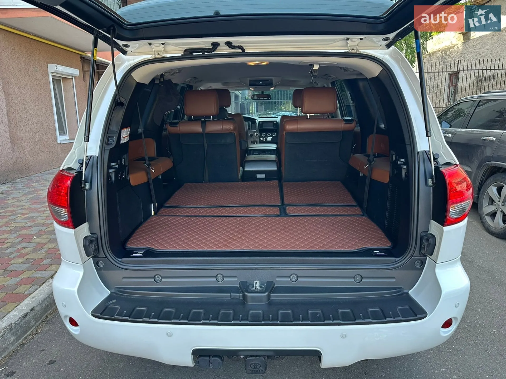 2015 Toyota Sequoia - мініатюра 12
