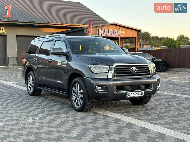 Toyota Sequoia