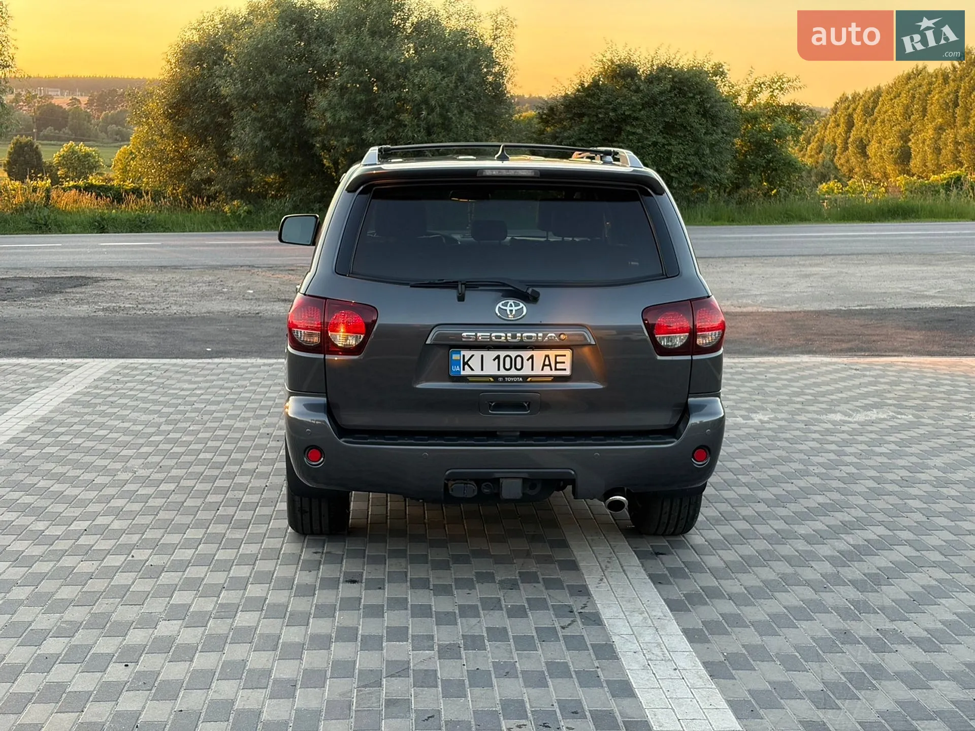 2019 Toyota Sequoia - мініатюра 13