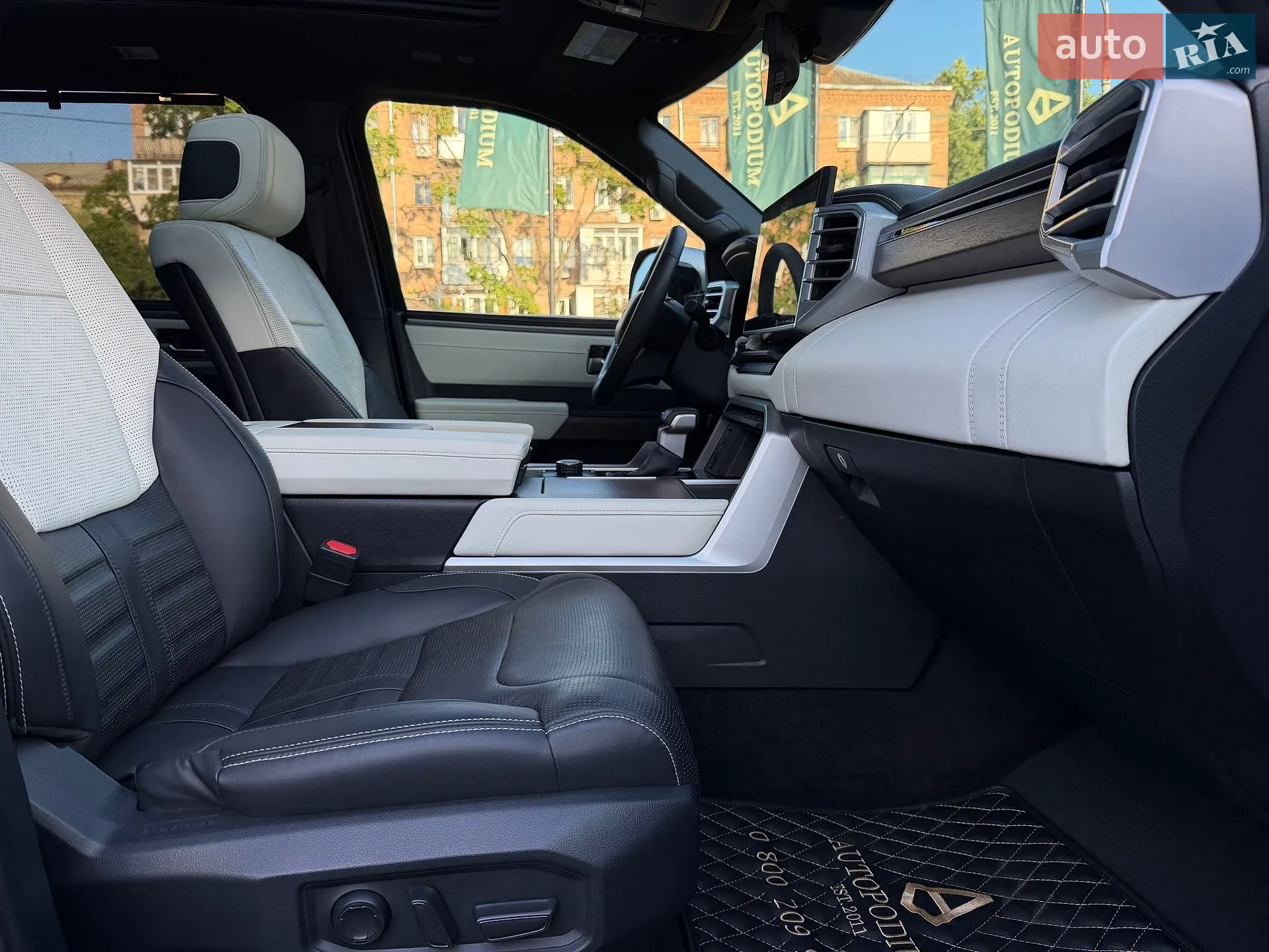 2023 Toyota Sequoia - мініатюра 39