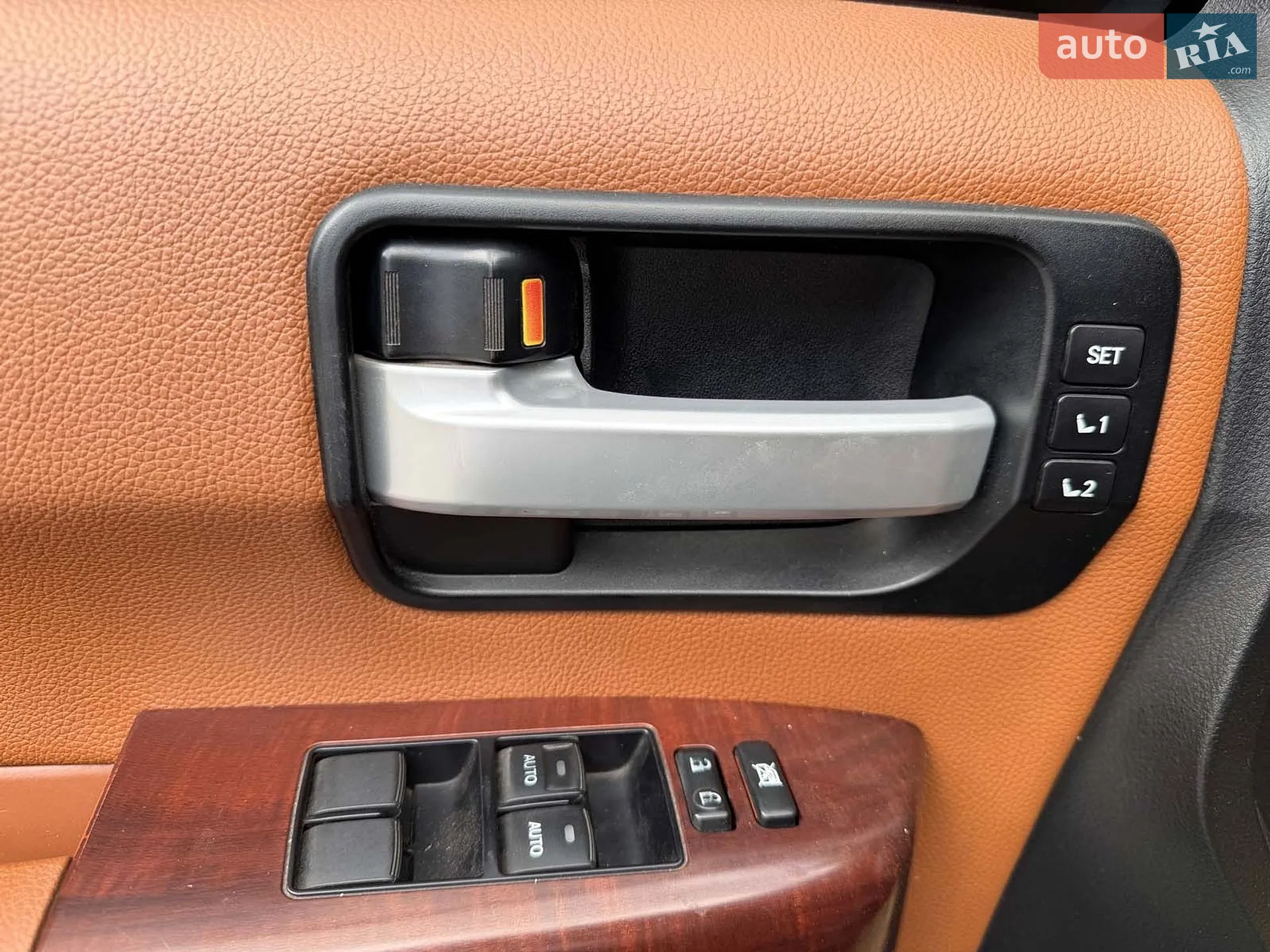 2012 Toyota Sequoia - мініатюра 14