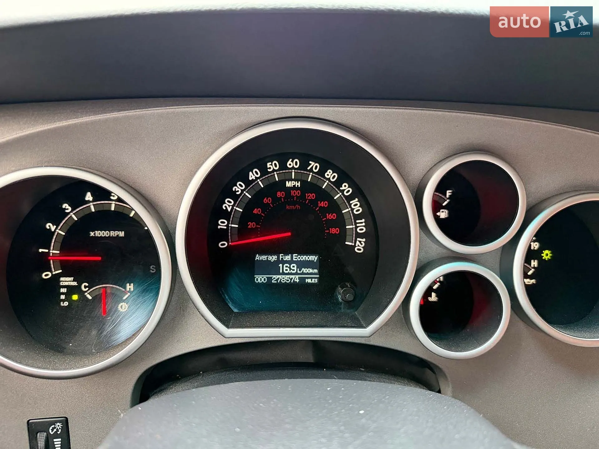 2012 Toyota Sequoia - мініатюра 17