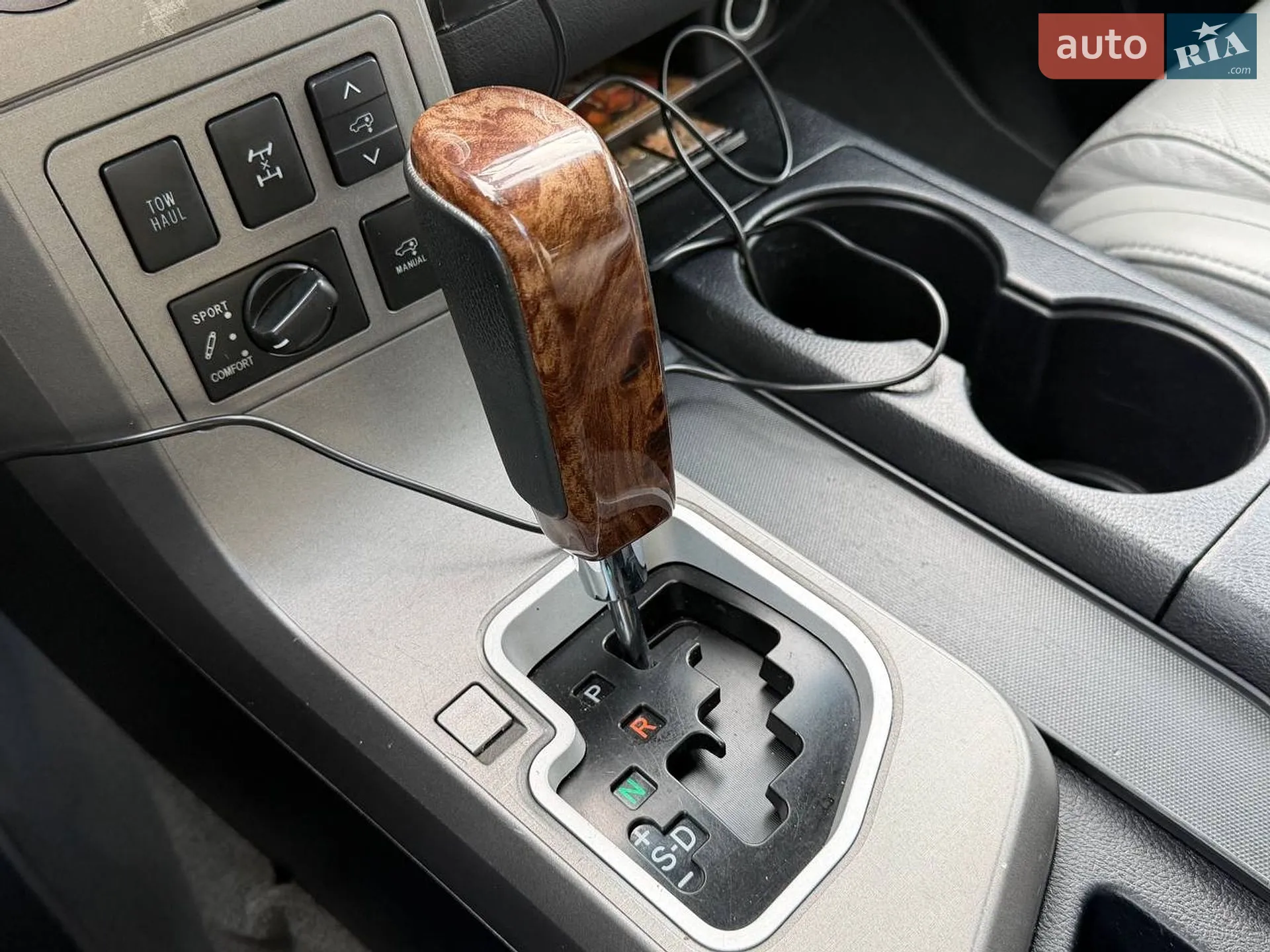 2010 Toyota Sequoia - мініатюра 31