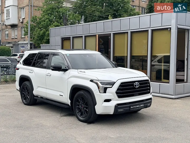 Toyota Sequoia 2023
