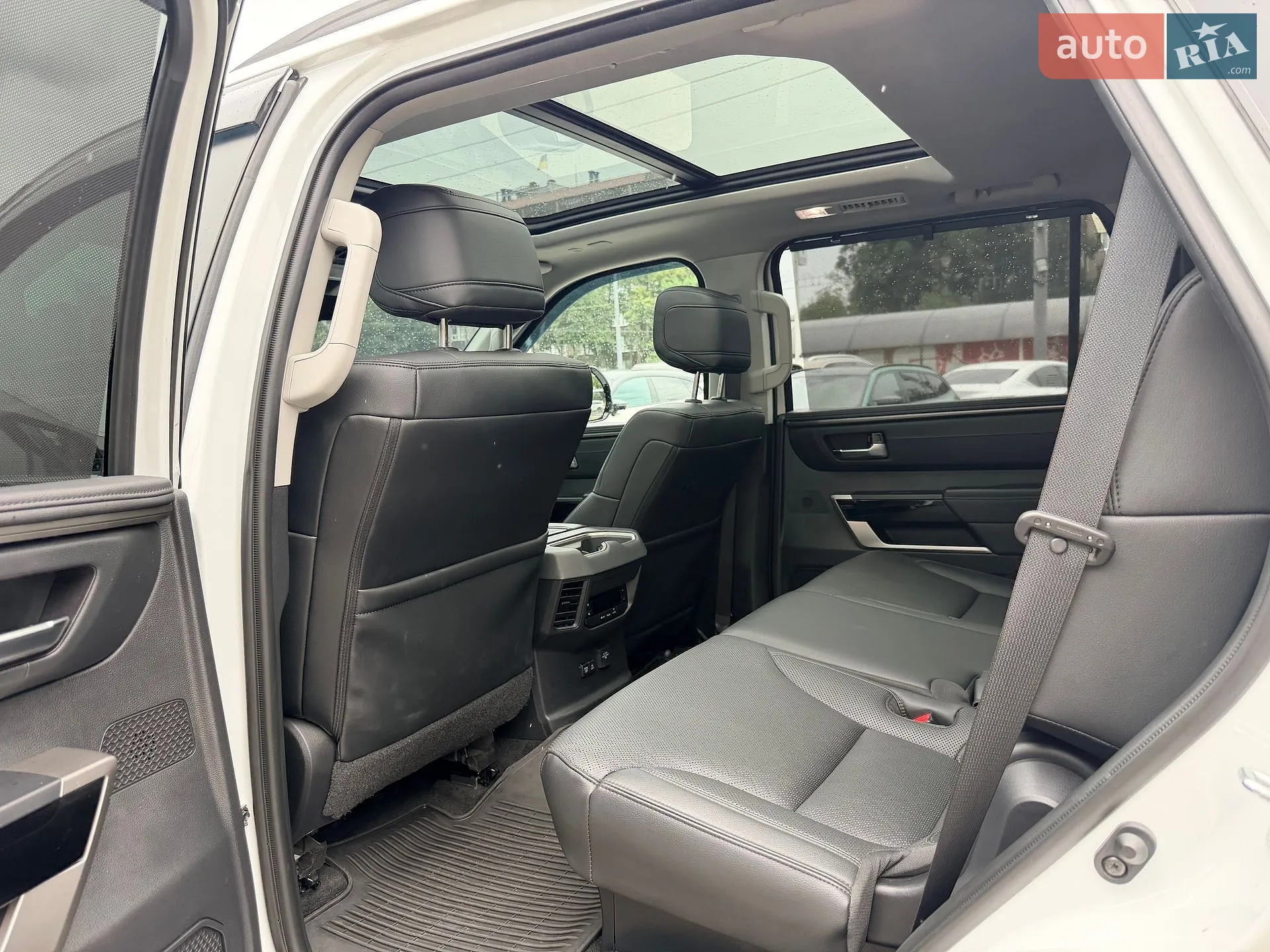 2023 Toyota Sequoia - мініатюра 25