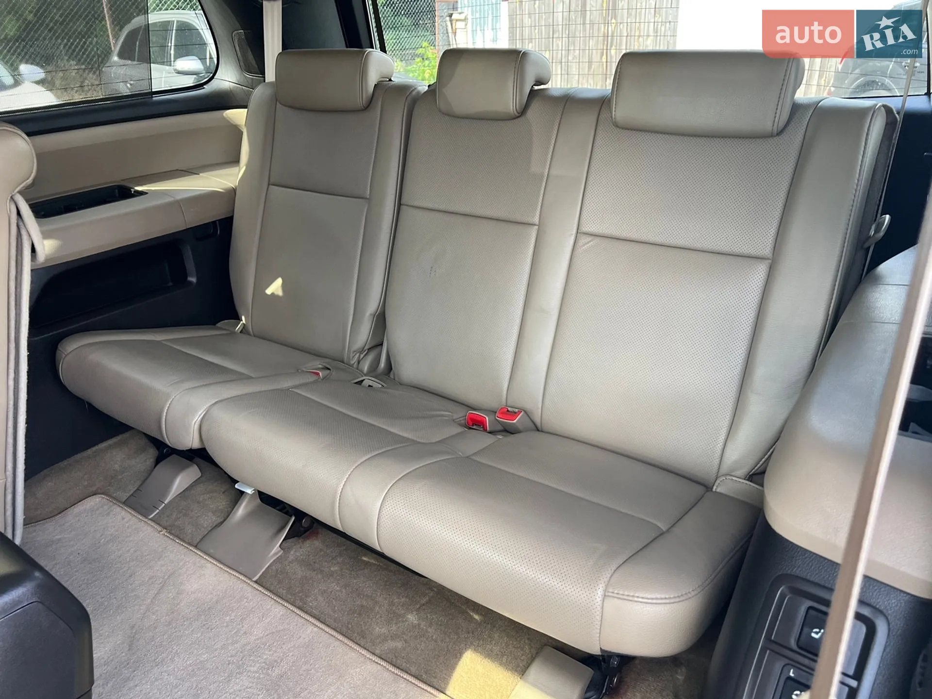 2010 Toyota Sequoia - мініатюра 45