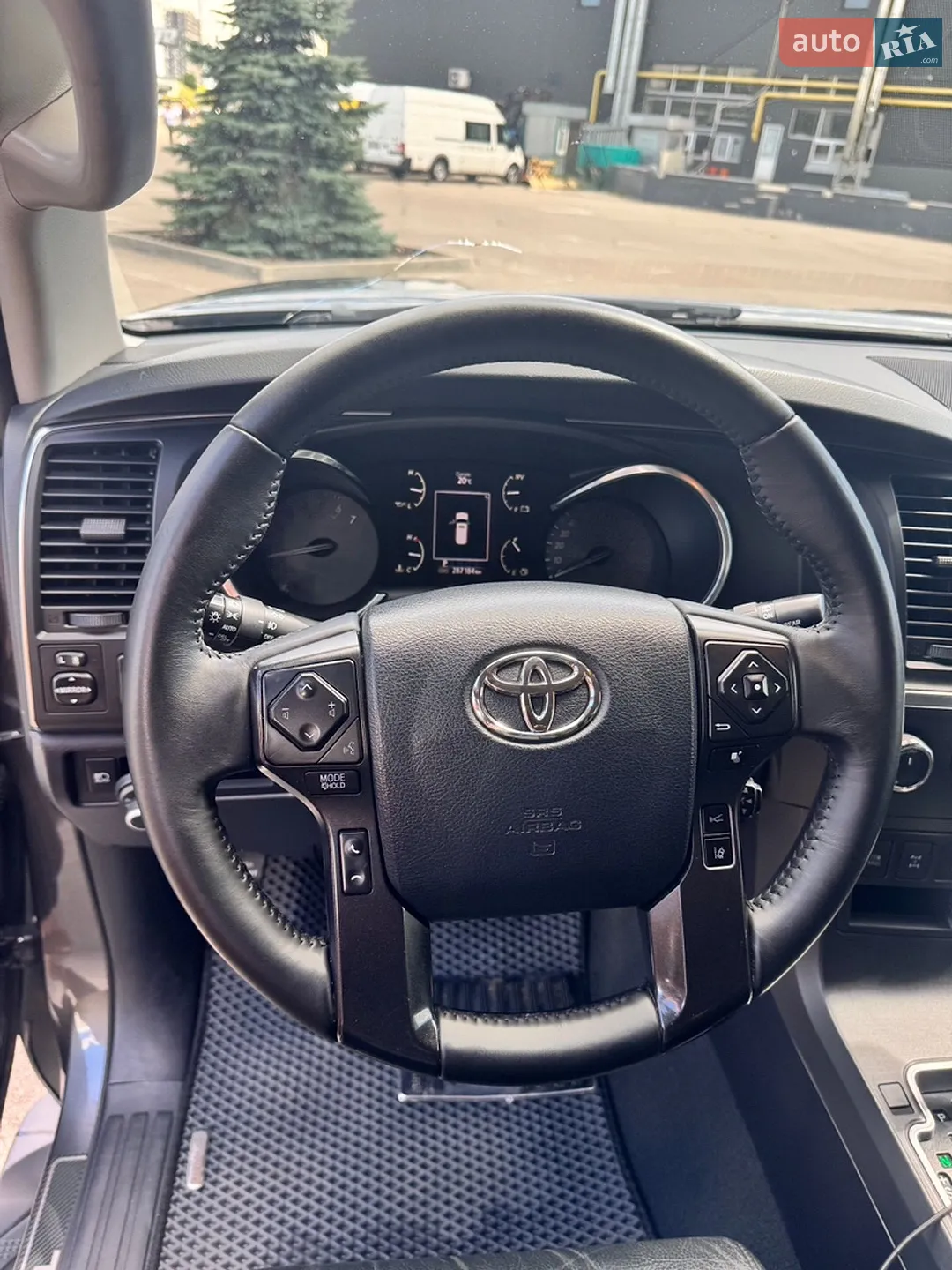 2019 Toyota Sequoia - мініатюра 20