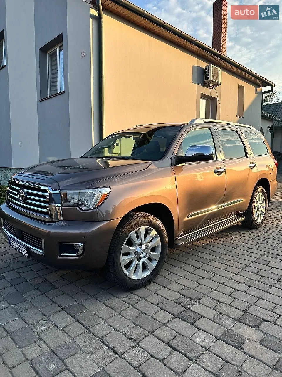 2019 Toyota Sequoia - мініатюра 2