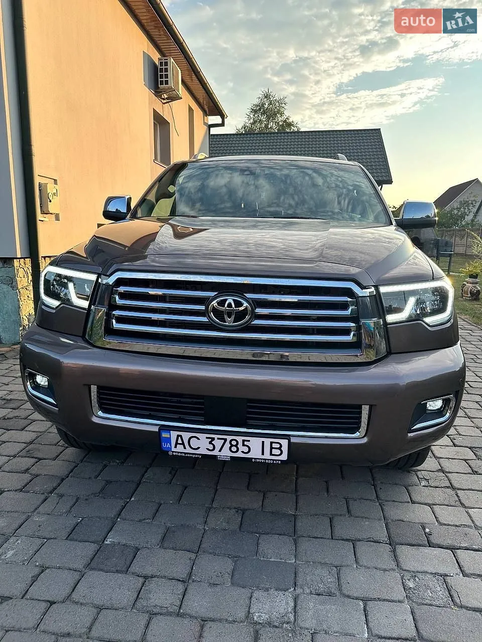 2019 Toyota Sequoia - фото 1
