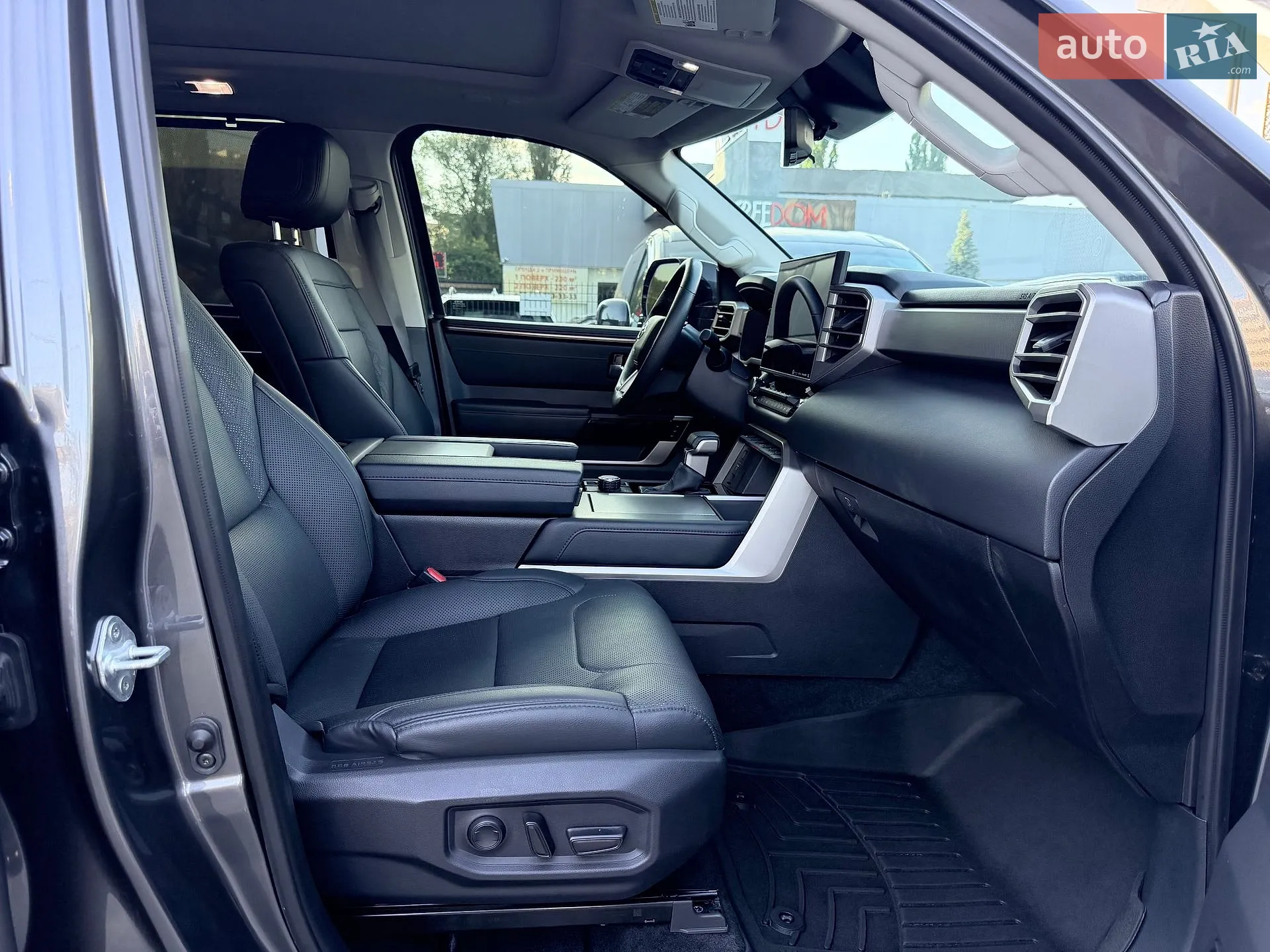 2024 Toyota Sequoia - мініатюра 43