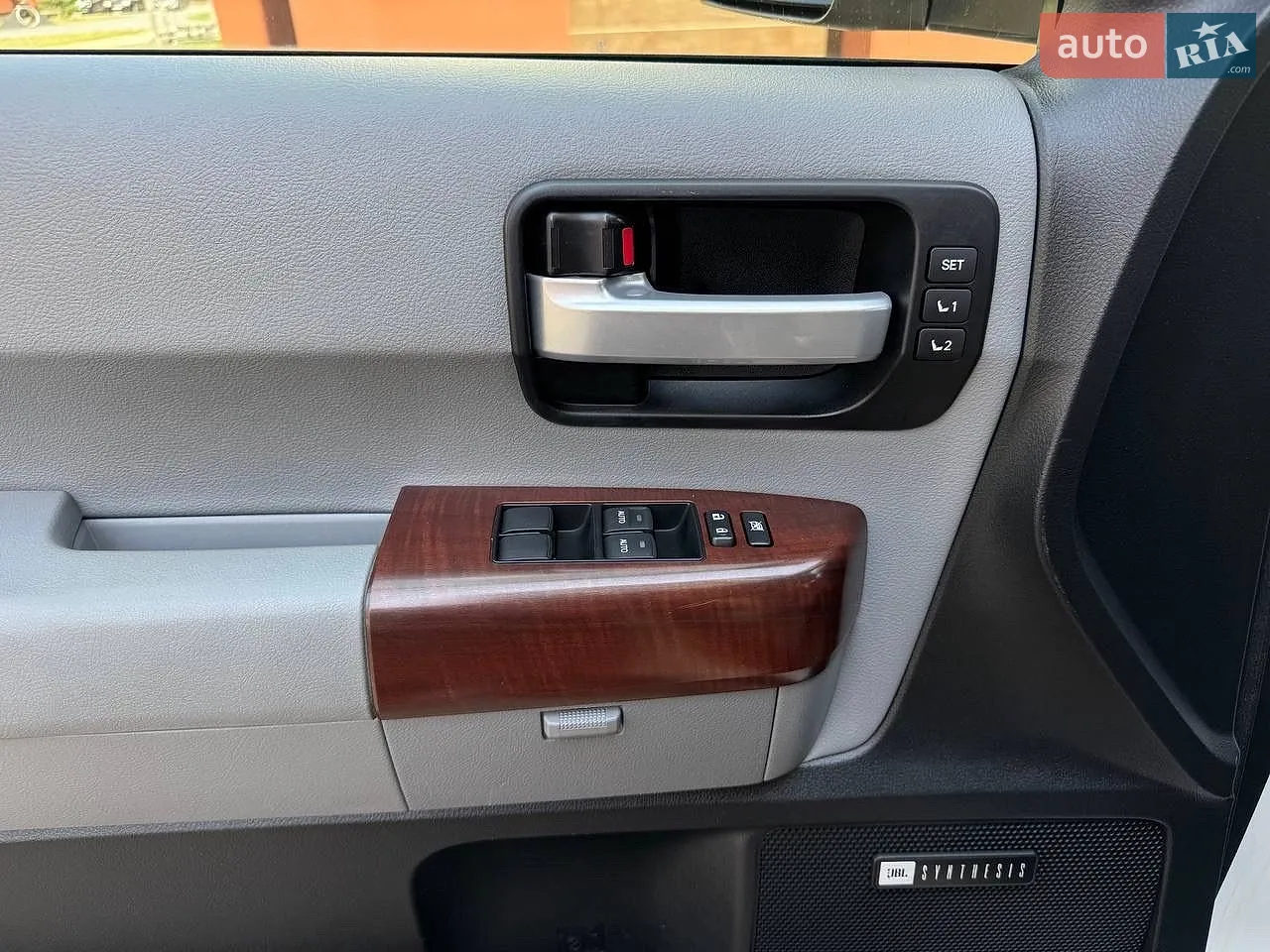 2013 Toyota Sequoia - мініатюра 38