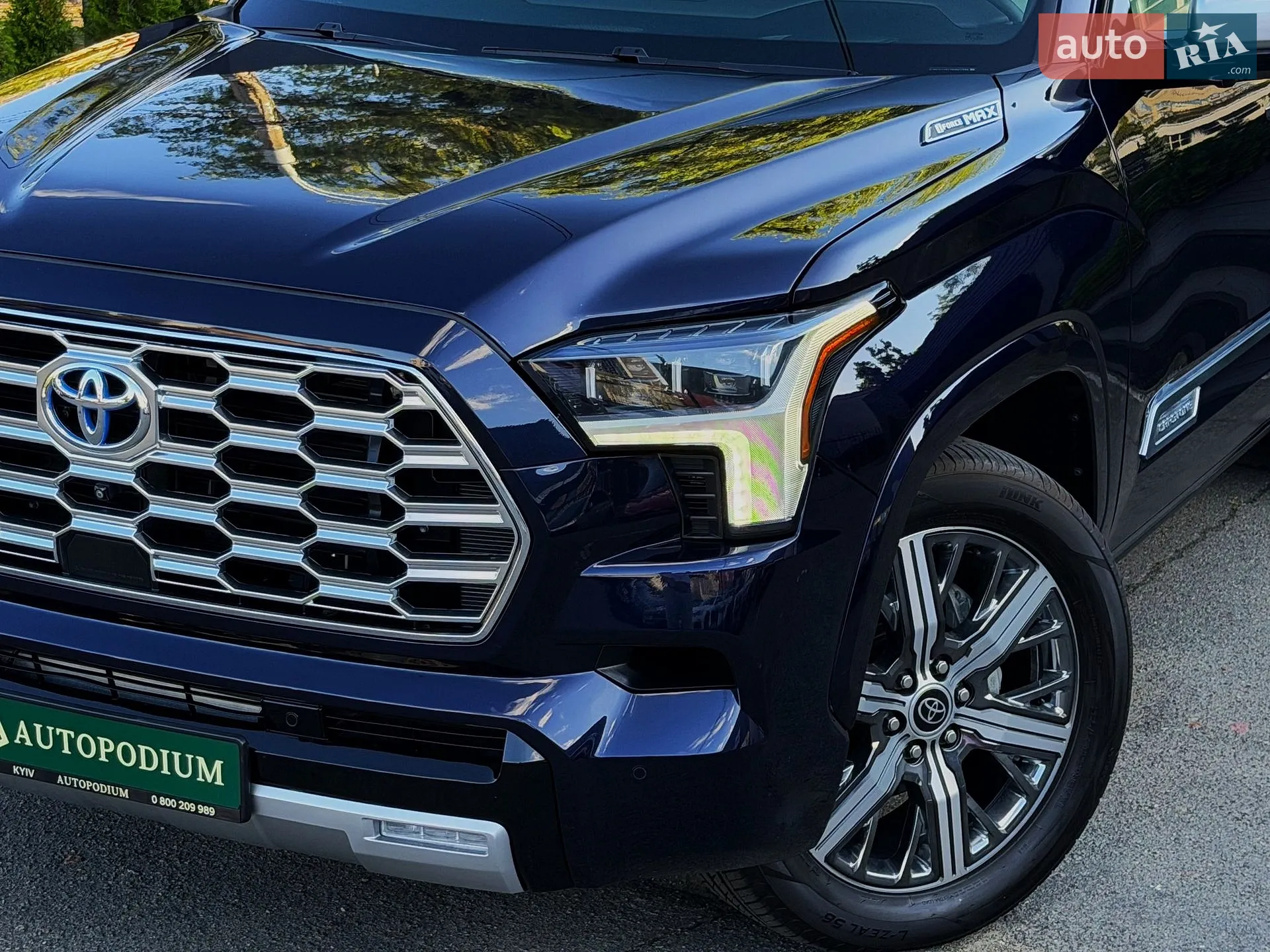 2023 Toyota Sequoia - мініатюра 10