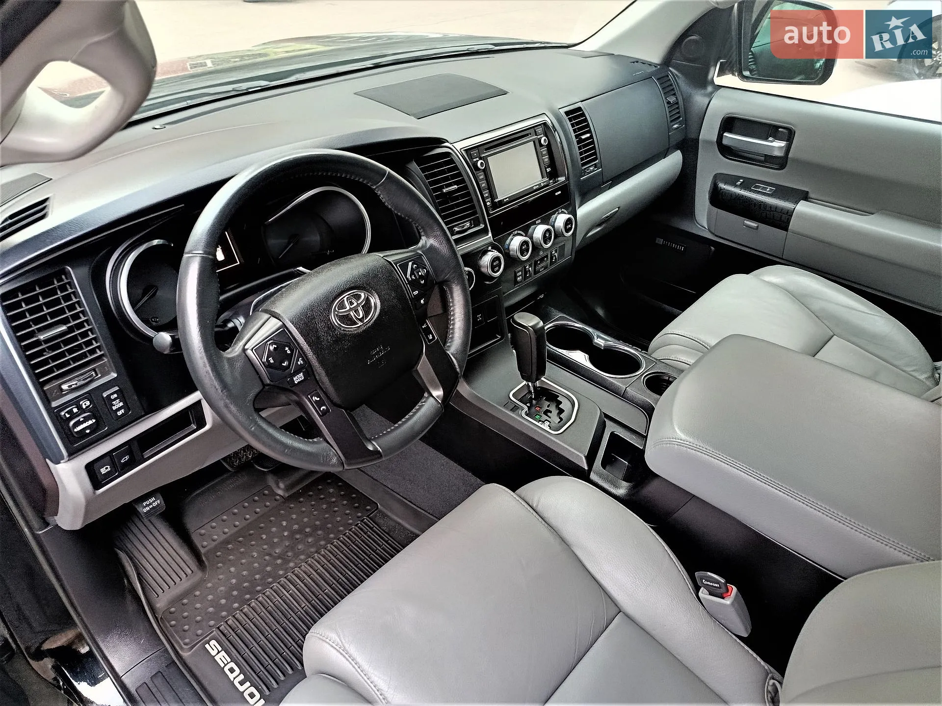 2018 Toyota Sequoia - мініатюра 5