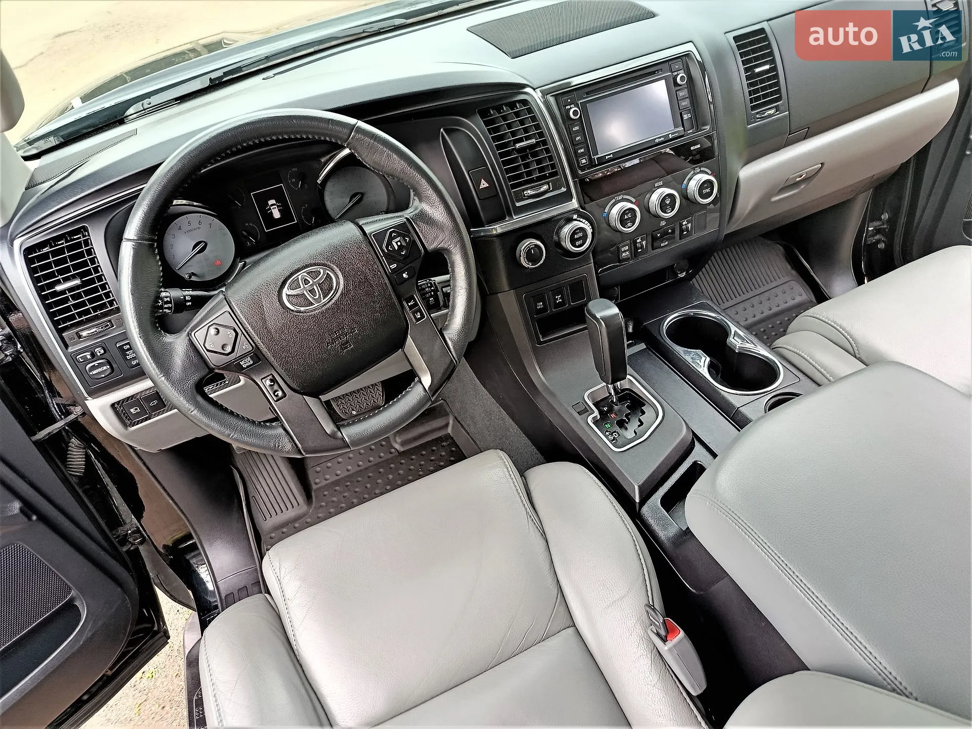 2018 Toyota Sequoia - мініатюра 39
