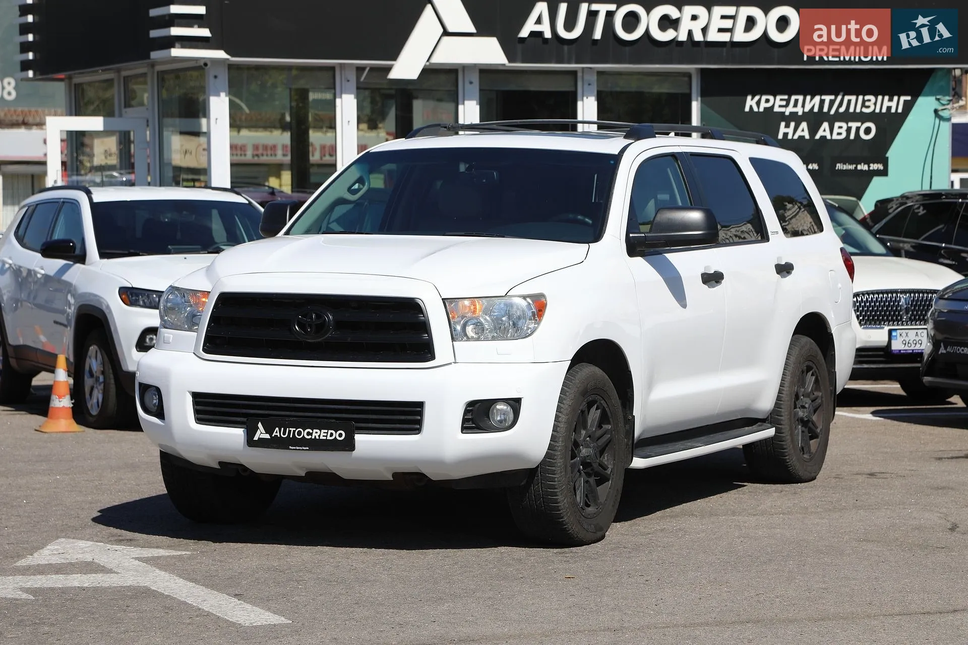 2016 Toyota Sequoia - фото 1