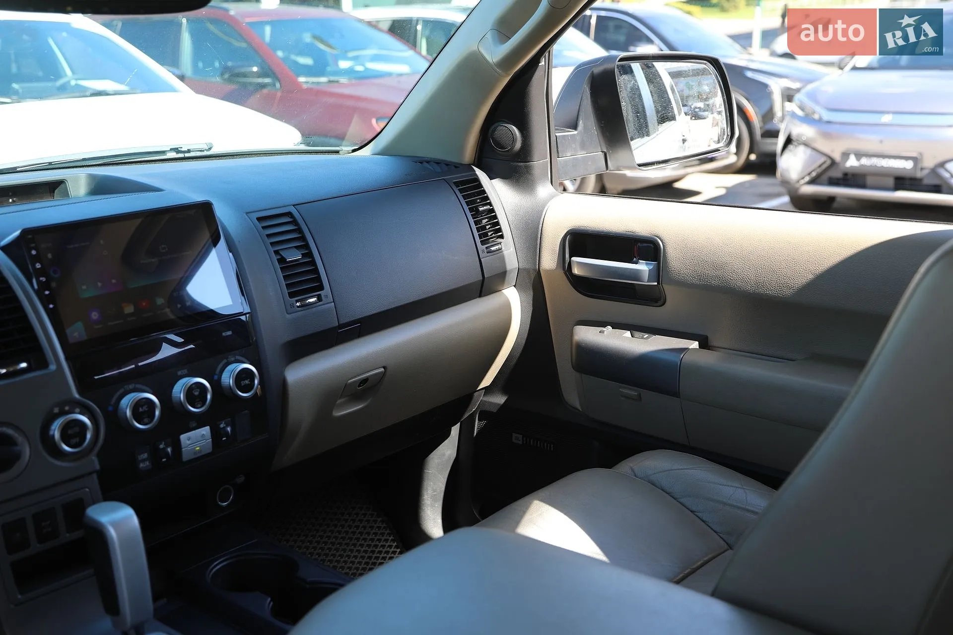 2016 Toyota Sequoia - мініатюра 19