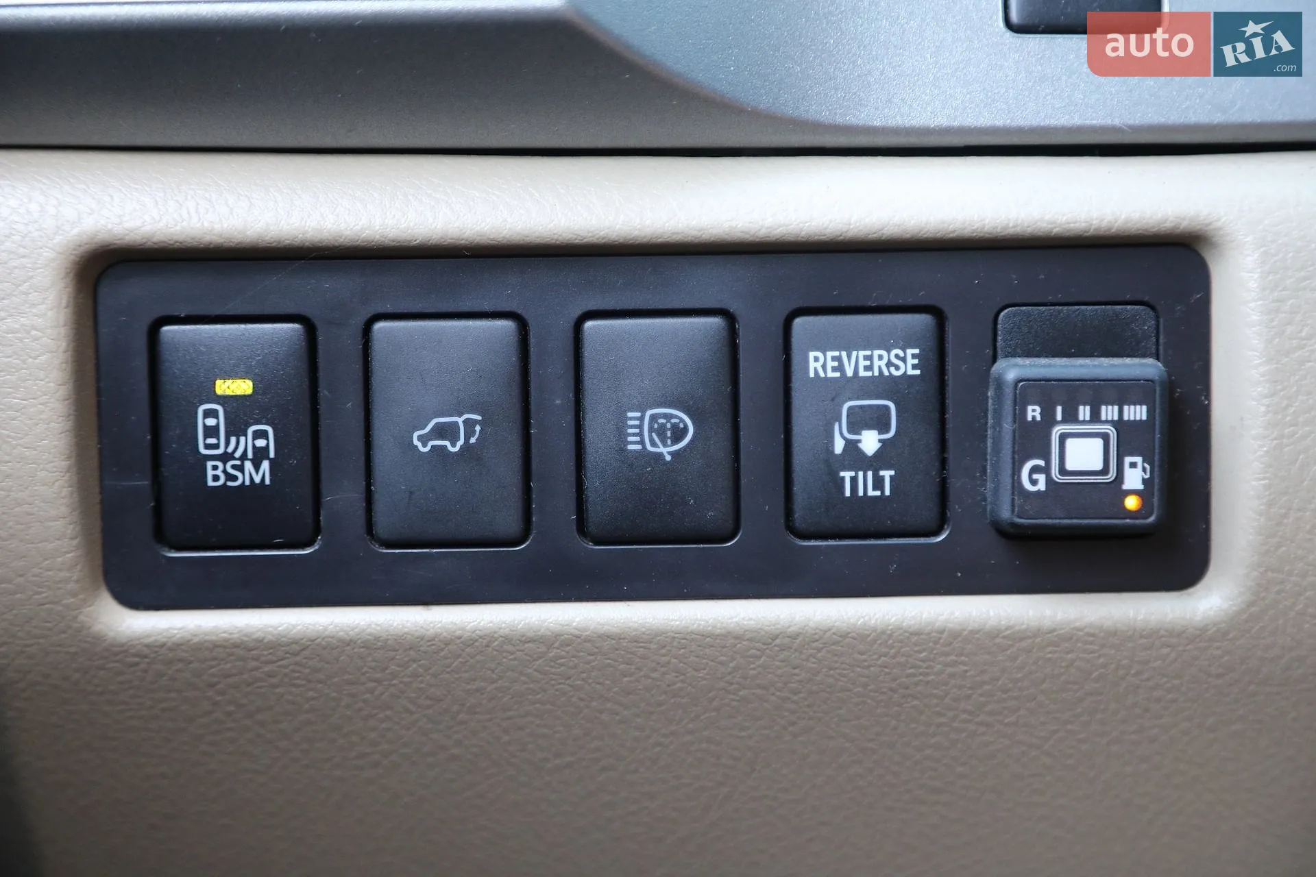 2016 Toyota Sequoia - мініатюра 34