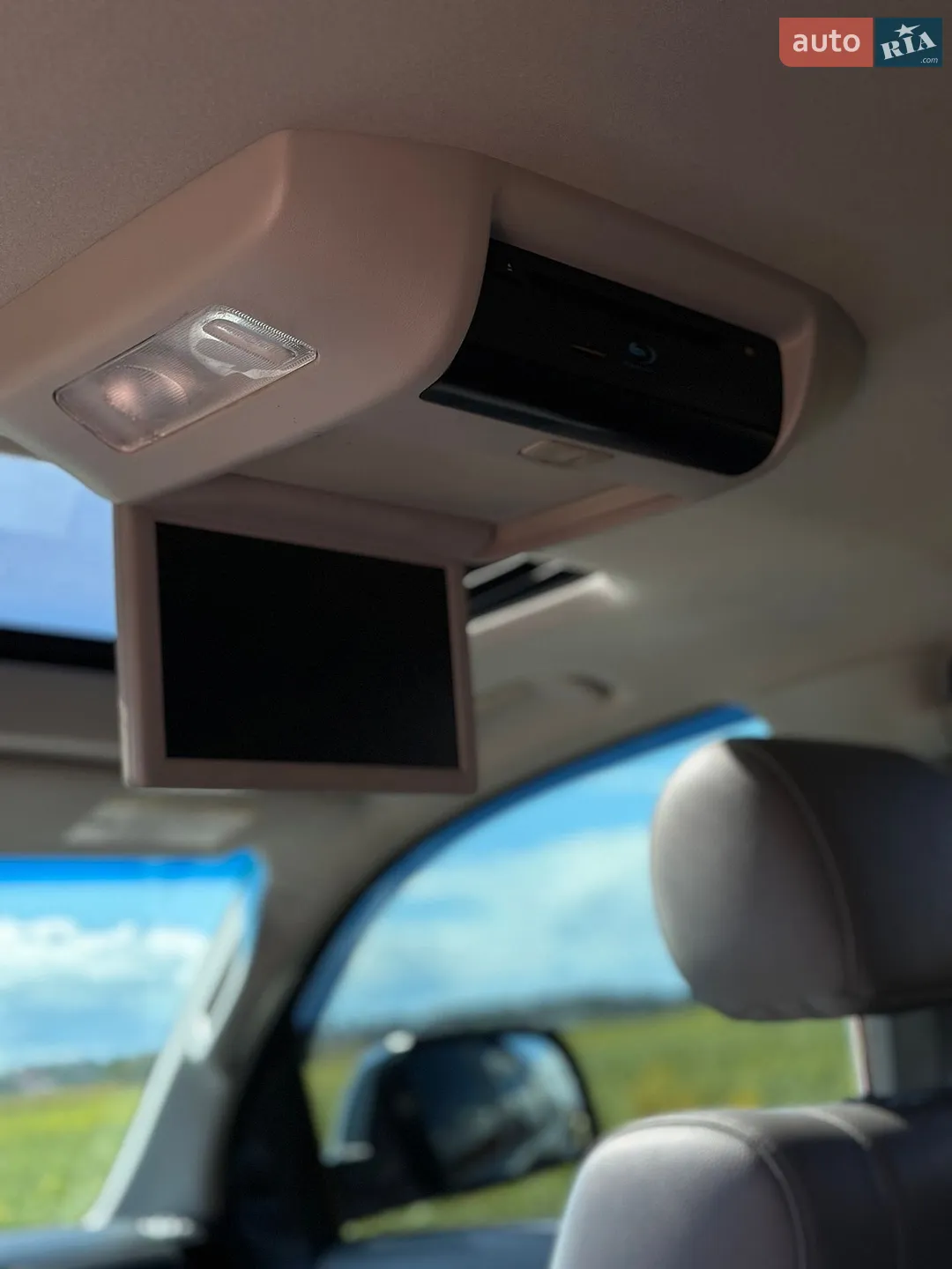 2015 Toyota Sequoia - мініатюра 11
