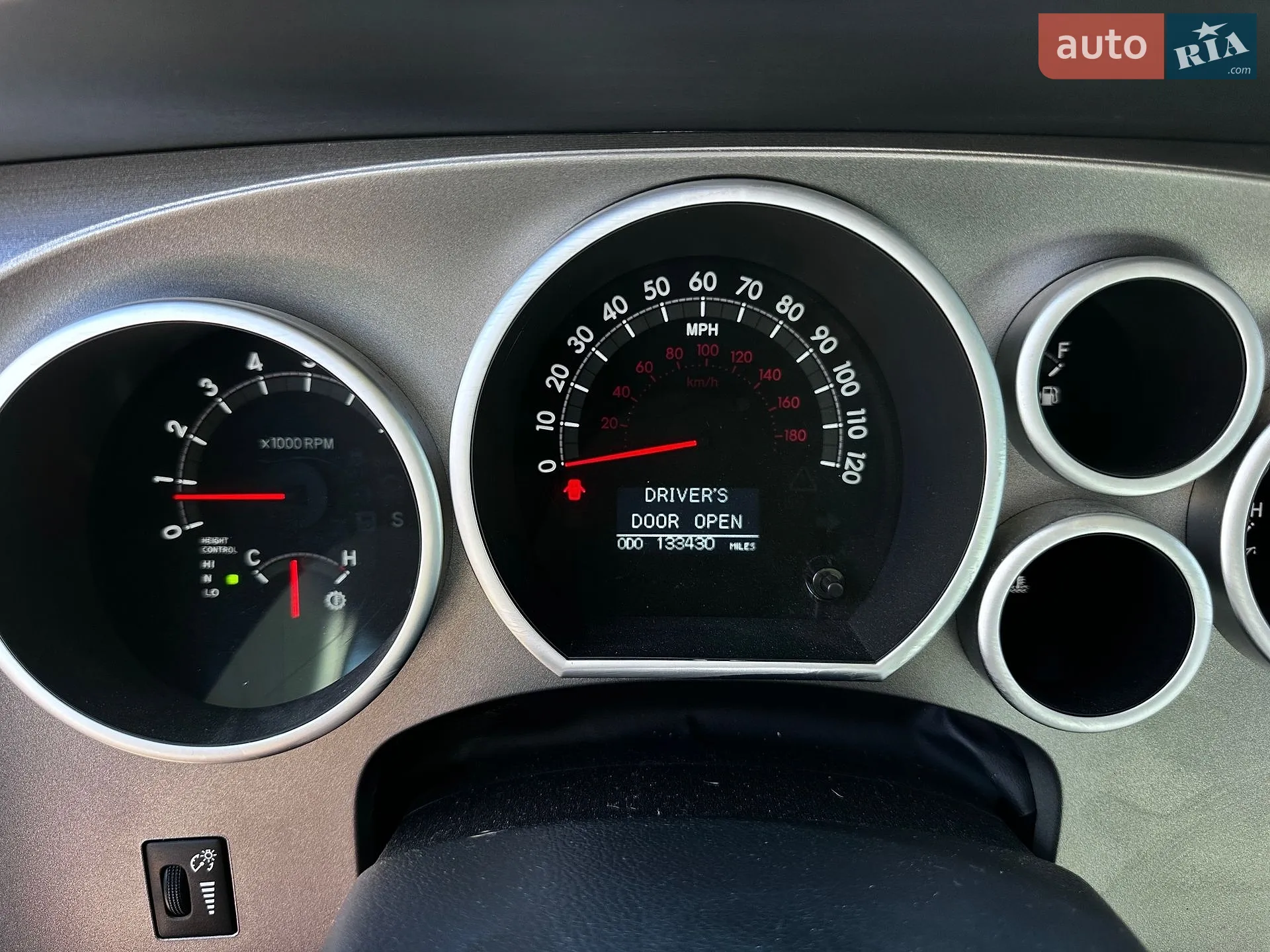2015 Toyota Sequoia - мініатюра 23