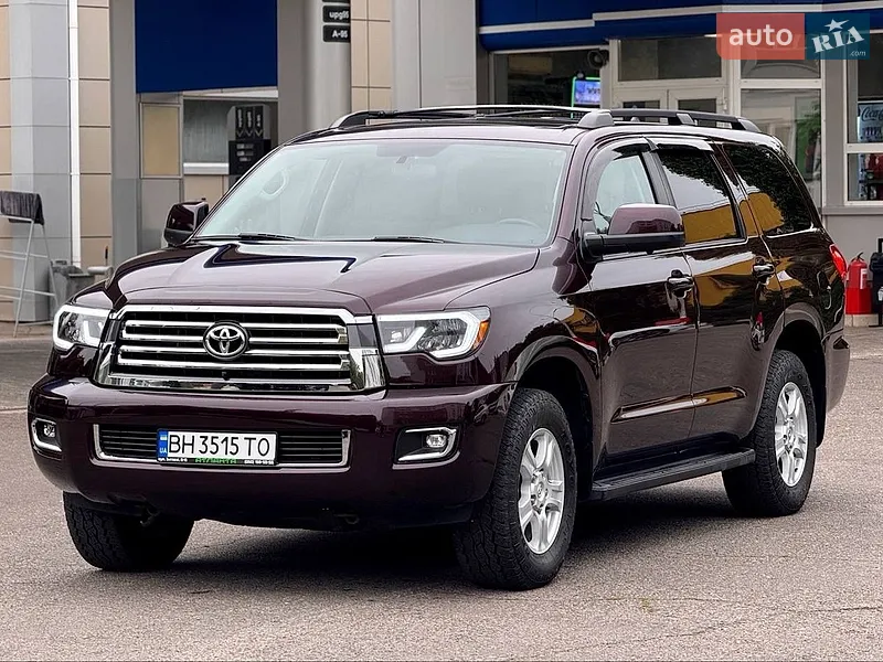Toyota Sequoia 2016