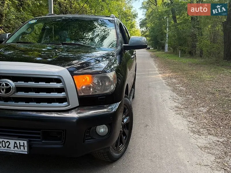 Toyota Sequoia 2008
