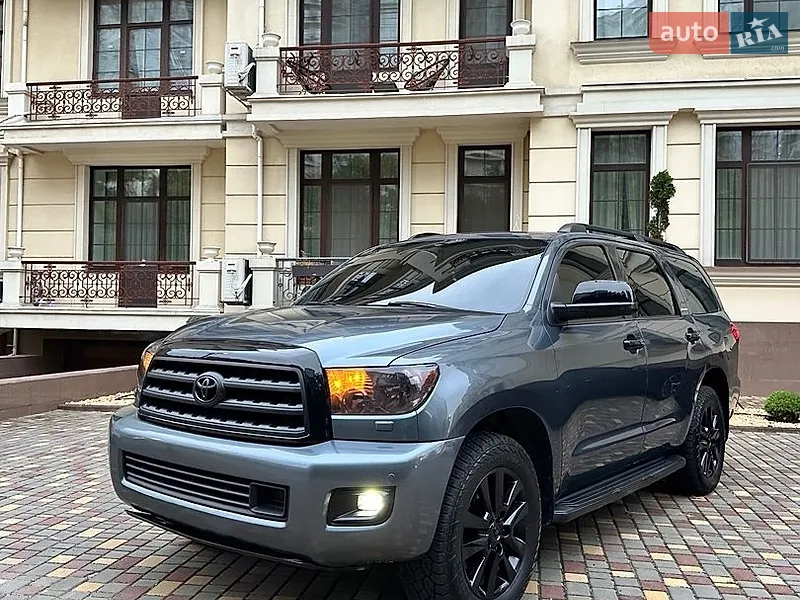 Toyota Sequoia