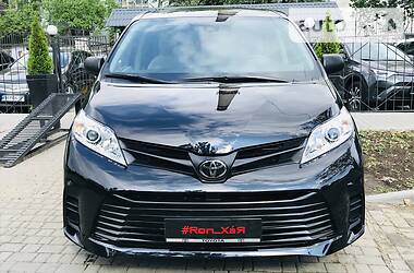 Универсал Toyota Sienna 2020 в Одессе