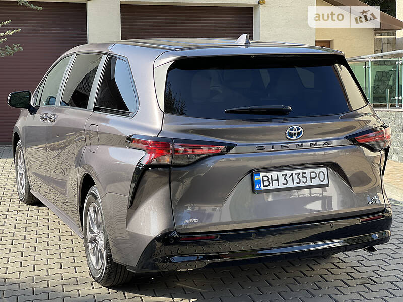 Мінівен Toyota Sienna 2020 в Одесі