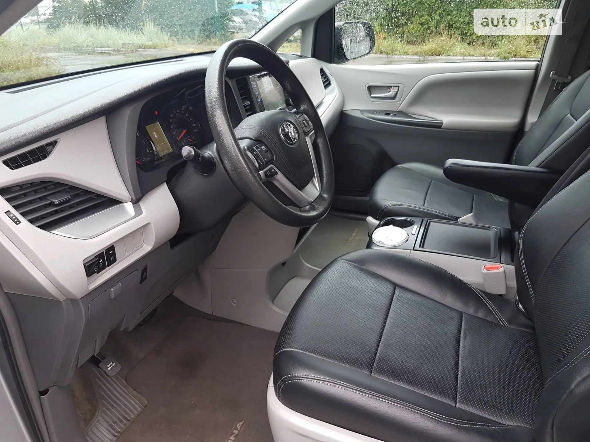 2015 Toyota Sienna - мініатюра 11