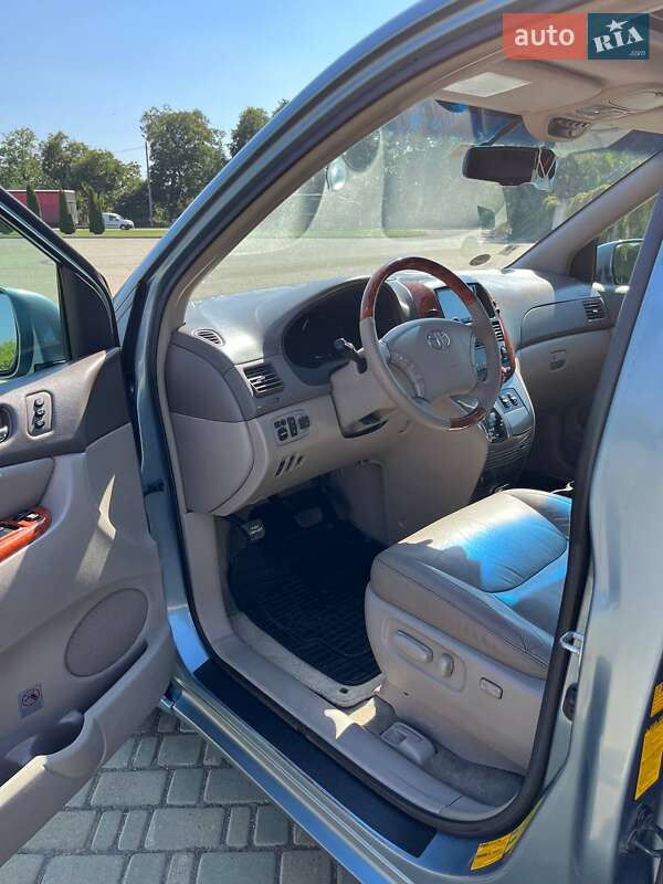 Минивэн Toyota Sienna 2007 в Одессе