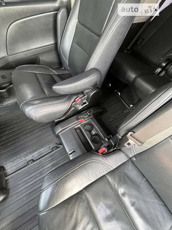 Минивэн Toyota Sienna 2016 в Днепре