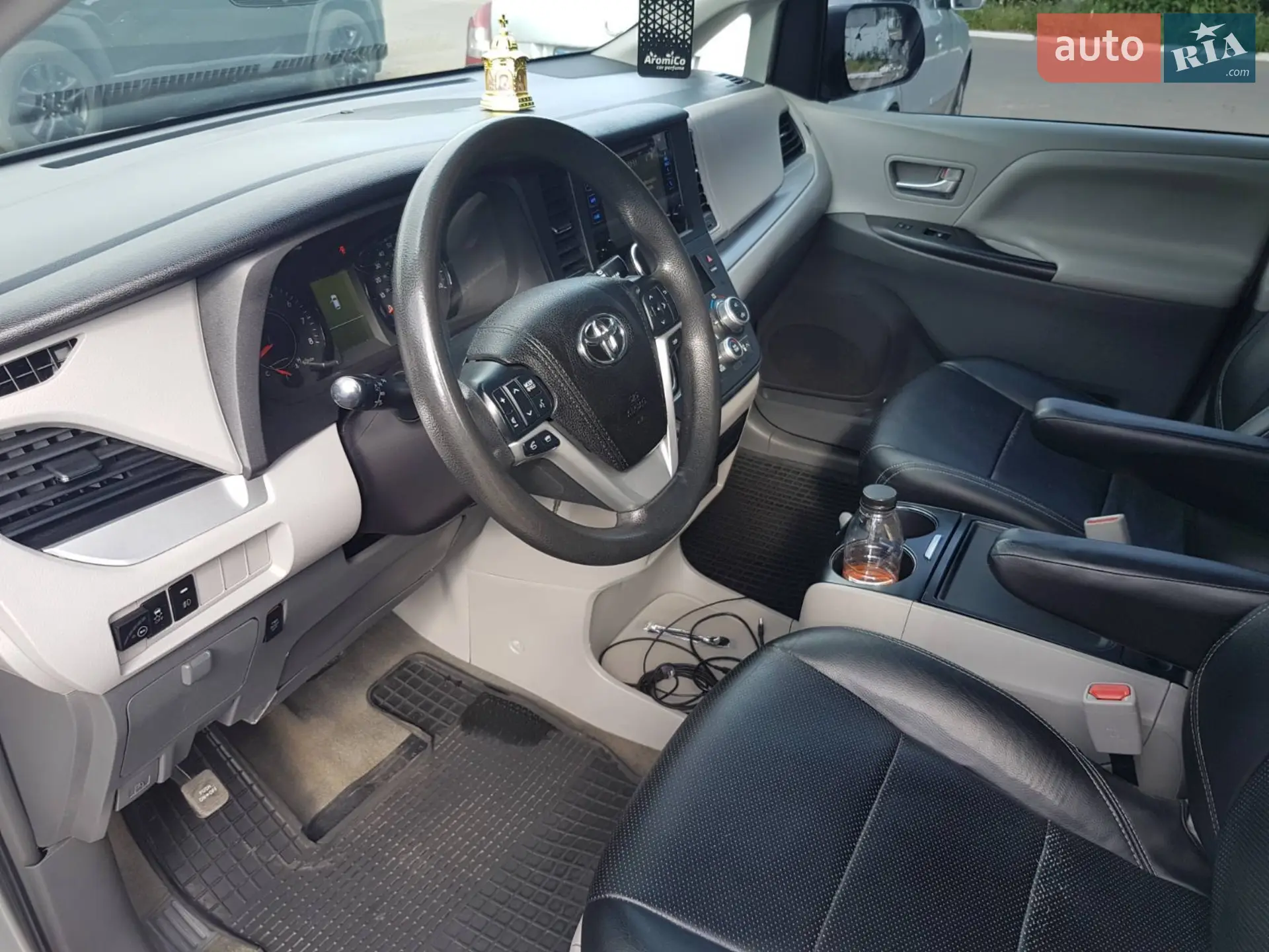 2015 Toyota Sienna - мініатюра 15