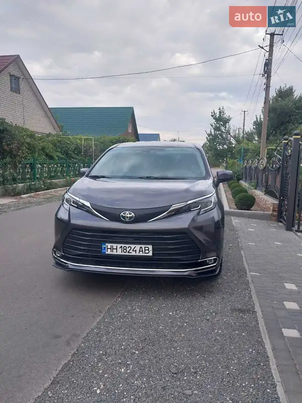 Toyota Sienna 2021