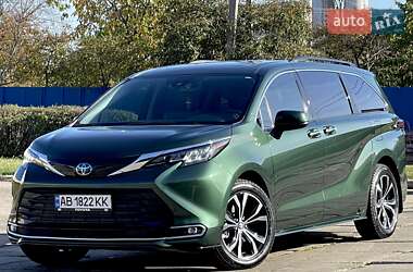 Мінівен Toyota Sienna 2021 в Вінниці