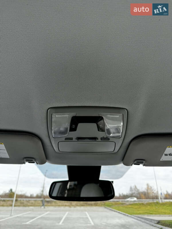 Мінівен Toyota Sienna 2019 в Львові