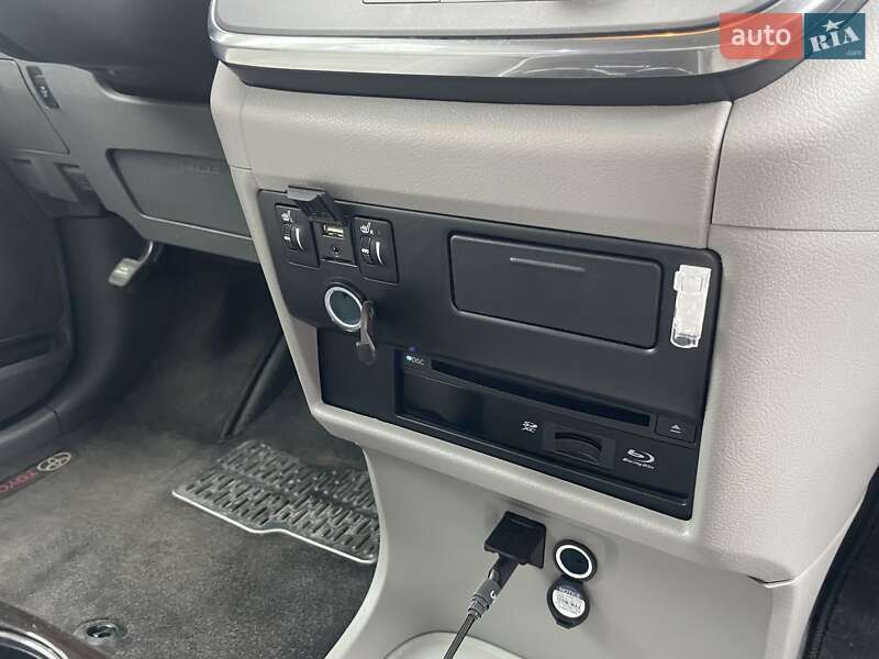 Мінівен Toyota Sienna 2019 в Києві