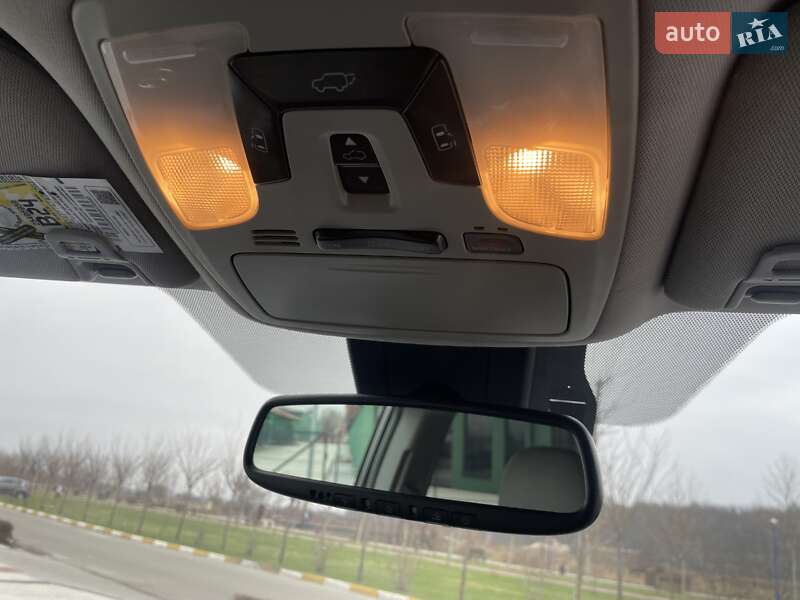 Мінівен Toyota Sienna 2019 в Києві