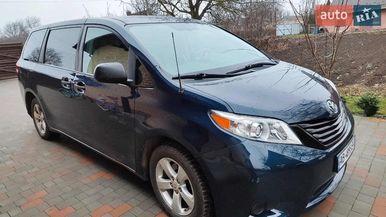 2010 Toyota Sienna - мініатюра 27